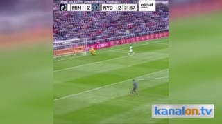 Topu kontrol etmek isterken gol yiyen kaleci