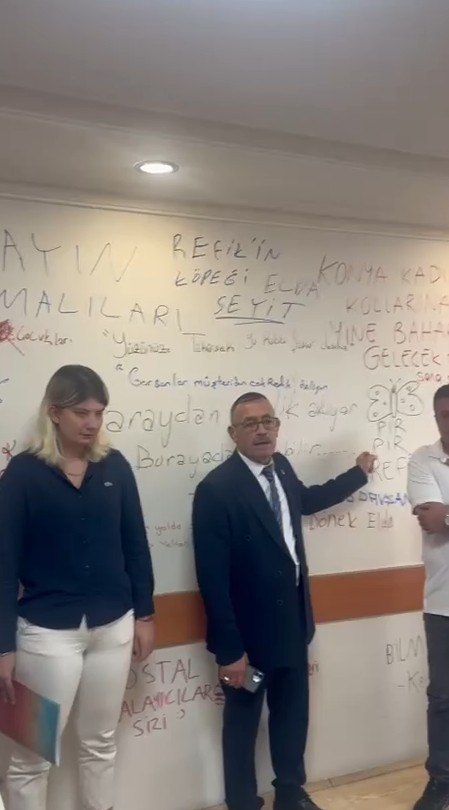 CHP Konya’da kriz büyüyor! İl başkanlığı duvarlarına yazılan ifadelere yeni başkan Serttaş’tan tepki